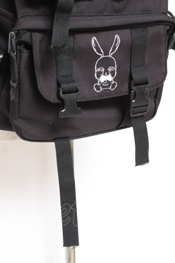 画像2: NieR Clothing / プリントリュックサック  黒 Y-25-12-27-024-PU-BG-SZ-ZY (2)