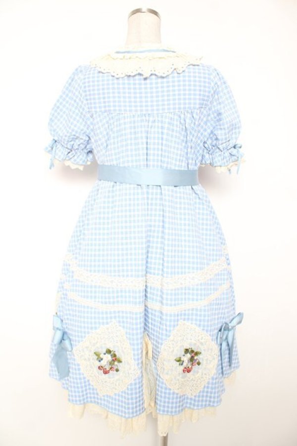 画像2: Hoshibako Works / ストロベリー・リボンブーケ　ギンガムチェックパフワンピース  サックス Y-25-12-28-026-LO-OP-SZ-ZY (2)