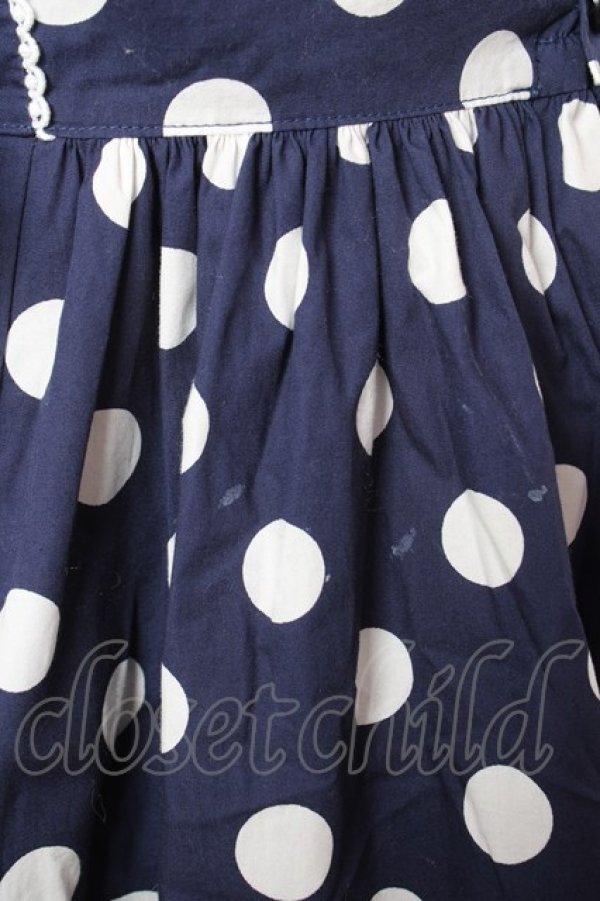 画像5: Angelic Pretty / ポルカドットジャンパースカート  紺 Y-25-12-28-006-AP-OP-SZ-ZY (5)