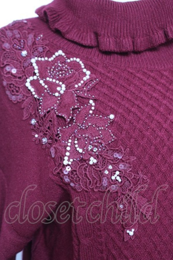 画像3: axes femme / ビジュー付きタートルニット  ワイン Y-26-01-01-043-AX-TO-SZ-ZY (3)