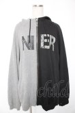 画像1: NieR Clothing / 防寒裏起毛TWO-TONE ZIP PARKA【FACE LOGO】 F グレー×黒 Y-26-01-01-127-PU-JA-SZ-ZY (1)