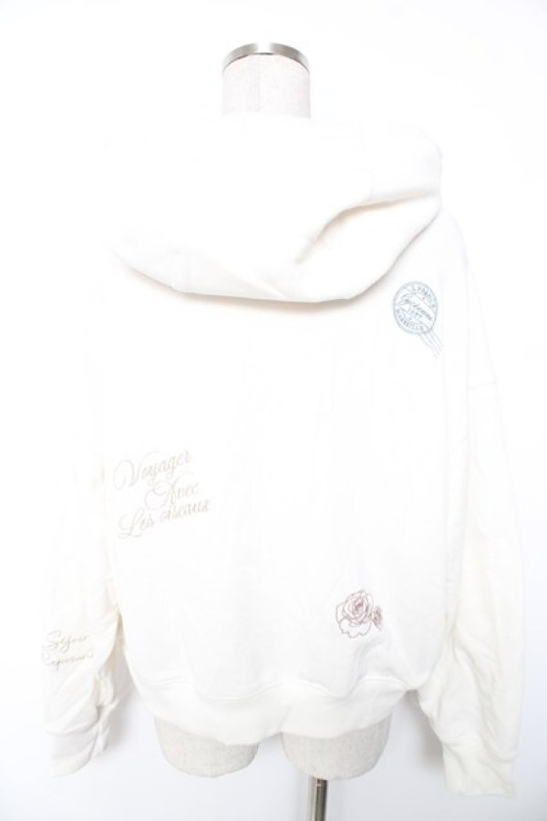 画像2: axes femme / ランダムパリ刺繍フーディー F 生成り Y-26-01-01-031-AX-TO-SZ-ZY (2)