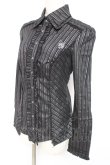画像2: Ozz oneste / 薔薇刺繍ラメストライプブラウス  黒 Y-26-01-05-058-OO-BL-SZ-ZY (2)