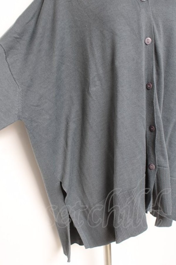 画像3: axes femme / Vネックビッグカーデ  グレー Y-26-01-05-092-AX-BL-SZ-ZY (3)