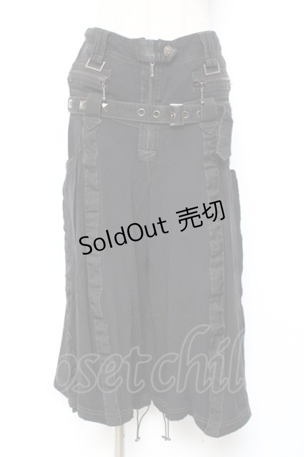 画像1: ALGONQUINS / ベルトスタッズハーフパンツ F 黒 Y-26-01-05-110-AL-PA-SZ-ZY (1)