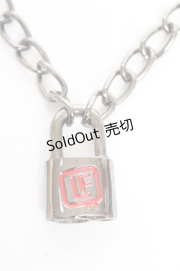 画像1: LISTEN FLAVOR / 南京錠ネックレス  黒 Y-26-01-05-003-PU-AC-SZ-ZY (1)