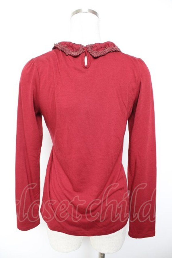 画像2: axes femme / ブローチ付きブラウス風プルオーバー M ワイン Y-26-01-07-052-AX-TO-SZ-ZY (2)