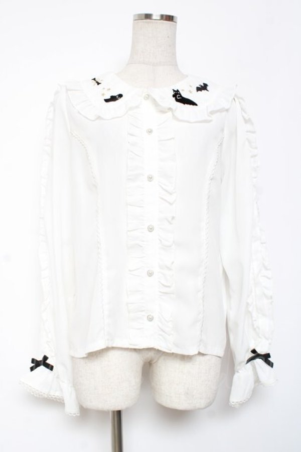 画像1: axes femme kawaii / ハロウィンナイト刺繍ブラウス M 白 Y-26-01-09-030-AX-BL-SZ-ZY (1)