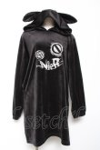 画像1: NieR Clothing / うさ耳フード付ロングパーカーワンピース  黒 Y-26-01-09-075-PU-OP-SZ-ZY (1)