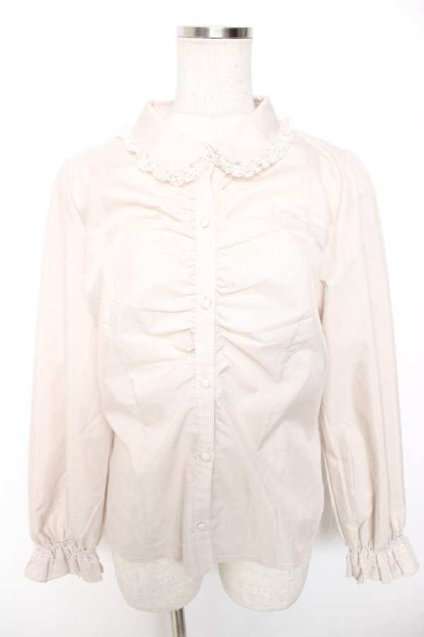 画像1: axes femme / ループタイ付きギャザーブラウス F ベージュ Y-26-01-16-055-AX-BL-SZ-ZY (1)