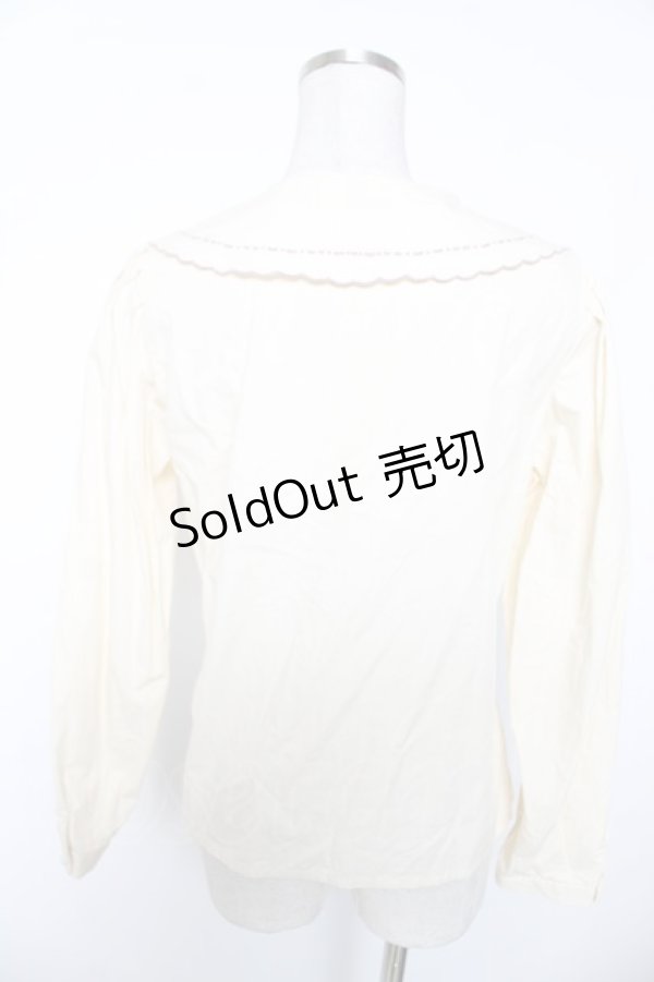 画像2: F i.n.t / 単色ローズブーケ刺繍ブラウス F アイボリー Y-26-01-16-097-CA-BL-SZ-ZY (2)