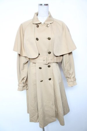 画像: Fi.n.t / ケープ付きフレアーワンピースコート F ベージュ Y-26-01-16-180-CA-CO-SZ-ZY