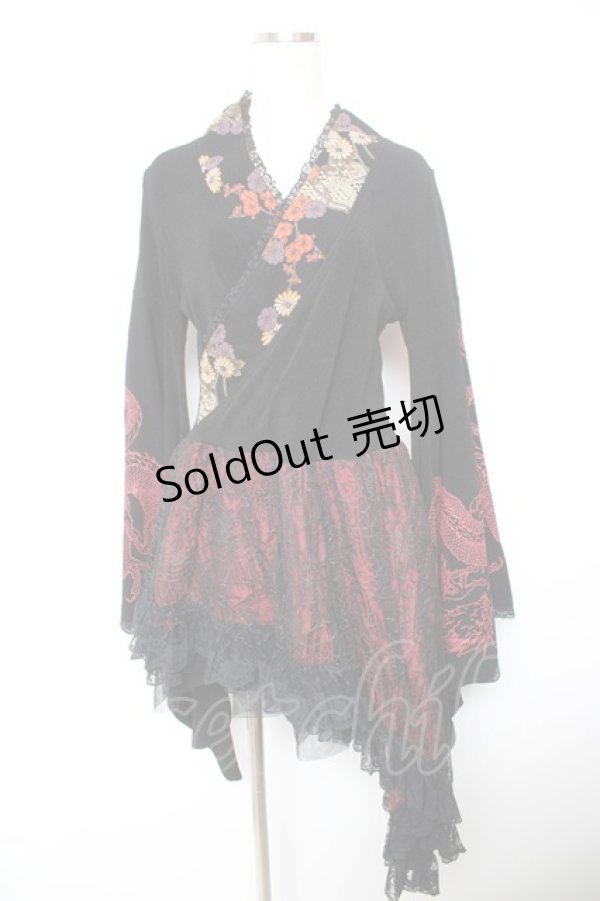 画像1: Qutie Frash / 蜘蛛の巣レース着物袖ワンピース  黒×赤 Y-26-01-18-047-QU-OP-SZ-ZY (1)