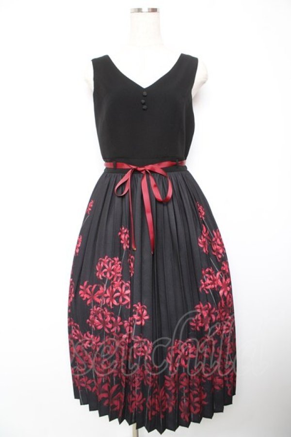 画像1: axes femme / 彼岸花柄プリーツジャンスカ  黒 Y-26-01-18-054-AX-OP-SZ-ZY (1)