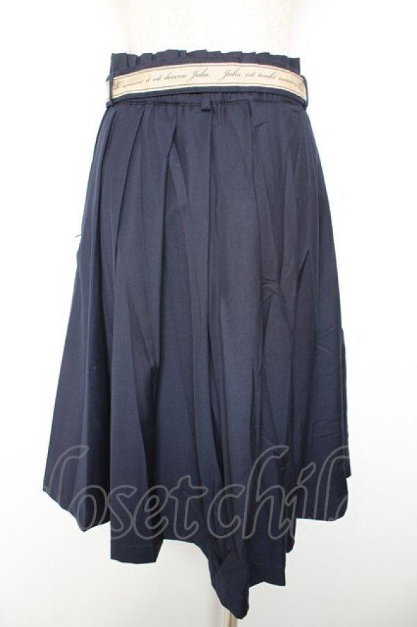 画像2: F i.n.t / ロゴテープベルト使いタックスカート F ネイビー Y-26-01-18-131-CA-SK-SZ-ZY (2)