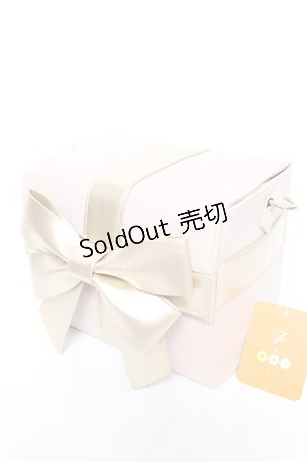 画像3: F i.n.t / 多重リボンプレゼントBOXバッグ F ライトピンク Y-26-01-18-021-CA-BG-SZ-ZY (3)