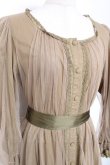 画像4: Vallee lys / ソフトチュールブラウスワンピース  カーキ Y-26-01-20-063-GO-OP-SZ-ZY (4)