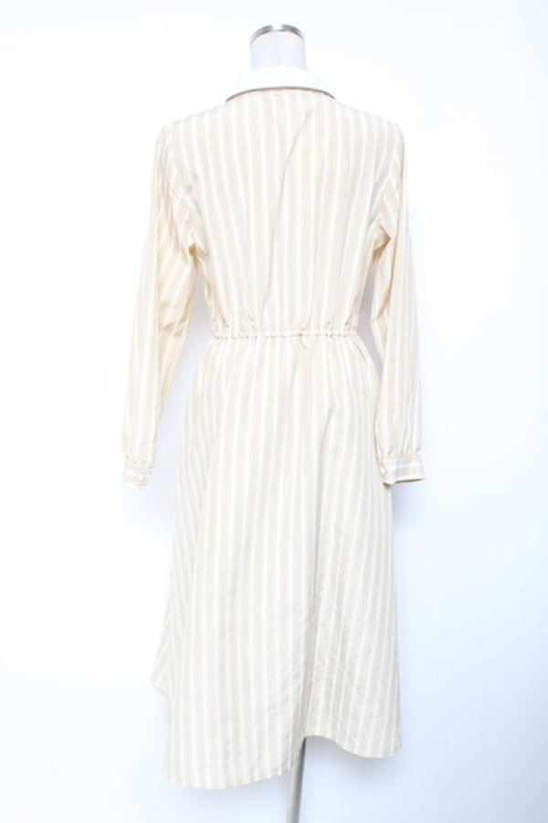 画像2: F i.n.t / クレリックストライプシャツワンピース/ポムポムプリン F ベージュ Y-26-01-20-070-CA-OP-SZ-ZY (2)