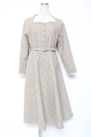画像: an another angelus / スイートハートネックラインチェックワンピース F ベージュ Y-26-01-20-072-CA-OP-SZ-ZI