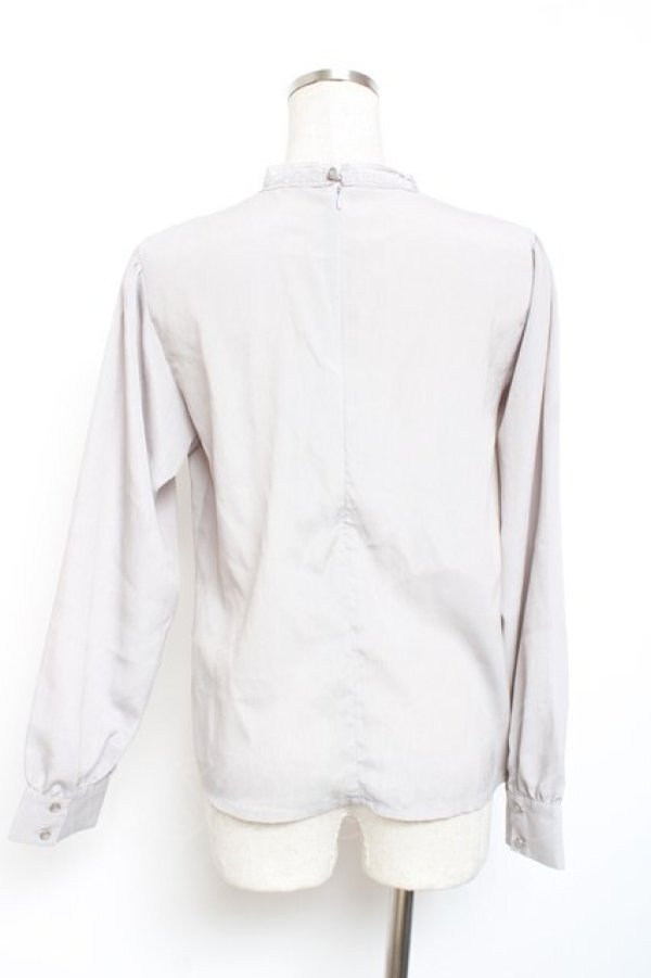 画像2: an another angelus / 立体フラワーレースヨークブラウス  グレー Y-26-01-20-011-CA-BL-SZ-ZY (2)