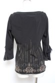 画像2: Rozen Kavalier / フロントレース裾刺繍トップス  黒 Y-26-01-20-015-OO-TO-SZ-ZY (2)