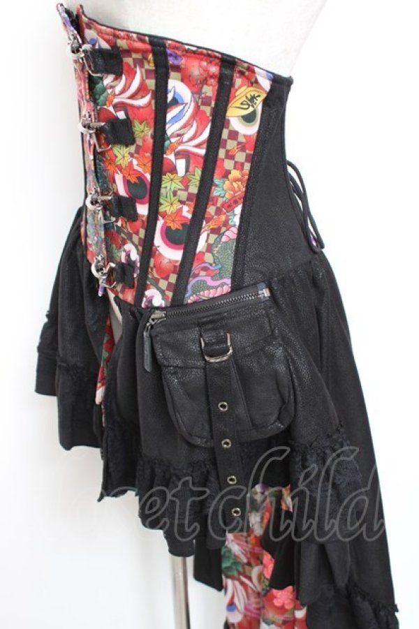 画像2: Qutie Frash / コルセットスカート  黒×赤 Y-26-01-20-139-QU-SK-SZ-ZI (2)