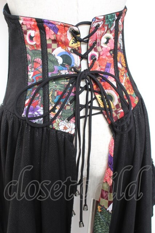 画像4: Qutie Frash / コルセットスカート  黒×赤 Y-26-01-20-139-QU-SK-SZ-ZI (4)