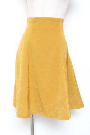 画像: Fi.n.t / バックレースアップフレアースカート F イエロー Y-26-01-20-151-CA-SK-SZ-ZI