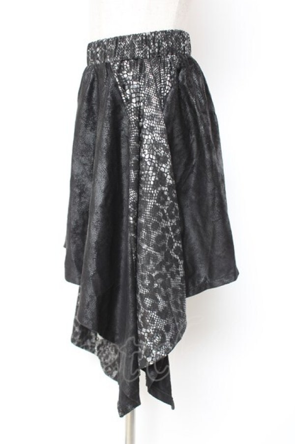 画像2: Qutie Frash / アシメスカート  黒 Y-26-01-20-189-QU-SK-SZ-ZI (2)