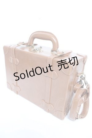 画像: Fi.n.t / ベルト使いトランクバッグ  ブラウン Y-26-01-22-041-CA-BG-SZ-ZY