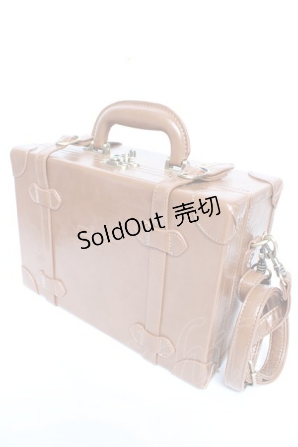 画像1: Fi.n.t / ベルト使いトランクバッグ  ブラウン Y-26-01-22-041-CA-BG-SZ-ZY (1)