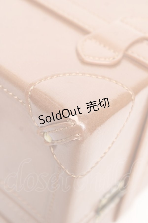 画像4: Fi.n.t / ベルト使いトランクバッグ  ブラウン Y-26-01-22-041-CA-BG-SZ-ZY (4)