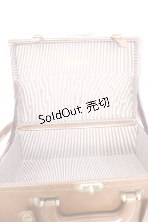 画像6: Fi.n.t / ベルト使いトランクバッグ  ブラウン Y-26-01-22-041-CA-BG-SZ-ZY (6)