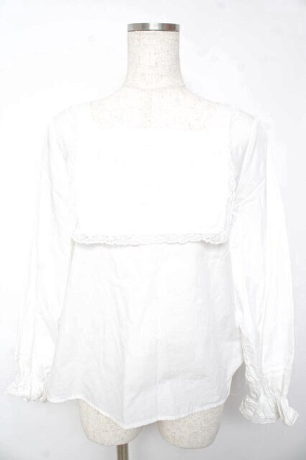 画像1: F i.n.t / フラワーバスケット刺繍プルオーバーブラウス  白 Y-26-01-22-073-CA-TO-SZ-ZY (1)