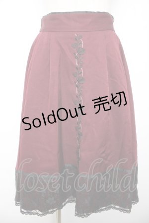 画像: axes femme / 薔薇刺繍バイカラースカート F ワイン Y-26-01-22-167-AX-SK-SZ-ZY