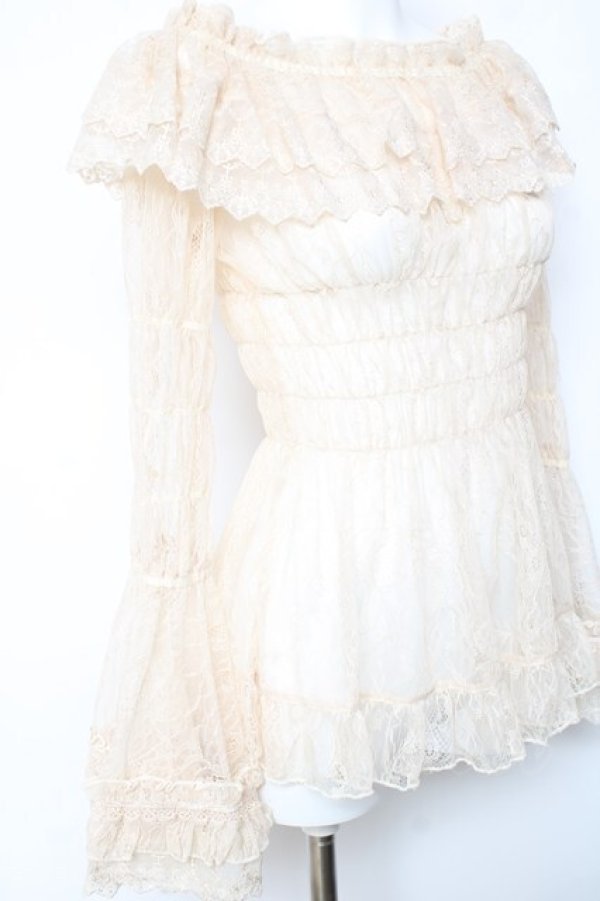 画像3: ATELIER PIERROT / Shirring Princess Sleeve Blouse-Lace-  生成り Y-26-01-24-061-EL-BL-SZ-ZY (3)