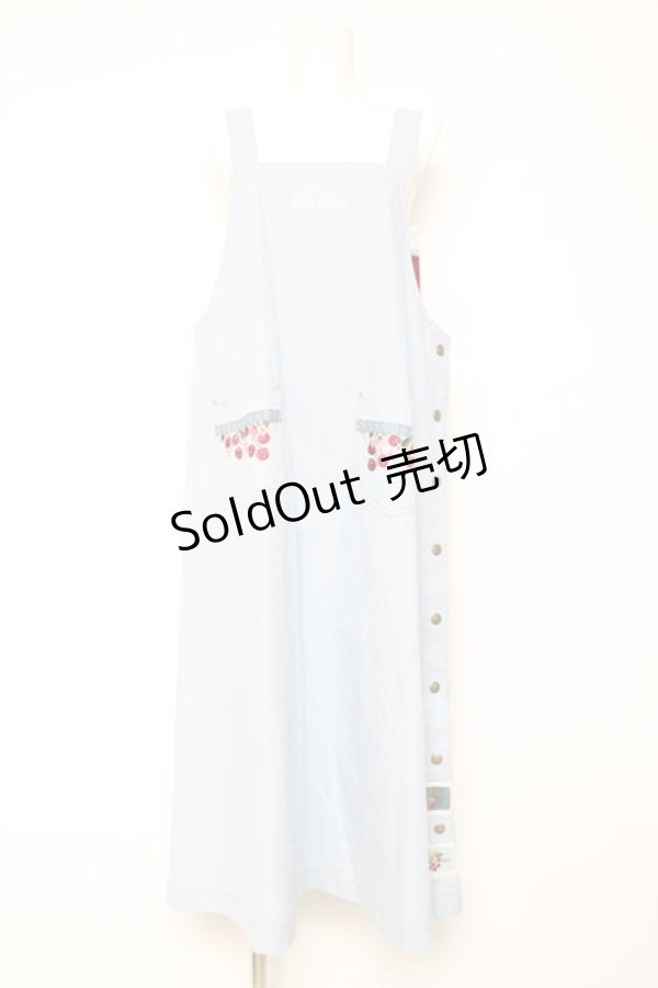 画像1: PINK HOUSE / チェリー刺繍使いデニムジャンパースカート F サックス Y-26-01-24-091-LO-SK-SZ-ZT621 (1)