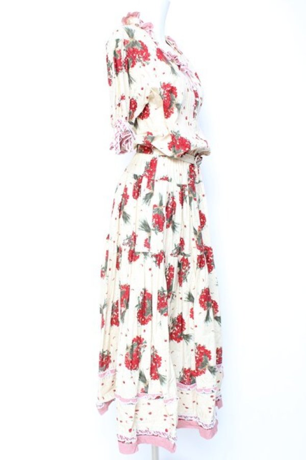 画像2: WONDERFUL WORLD / いちごブーケチェックワンピース  イエロー Y-26-01-27-019-LO-OP-SZ-ZY (2)