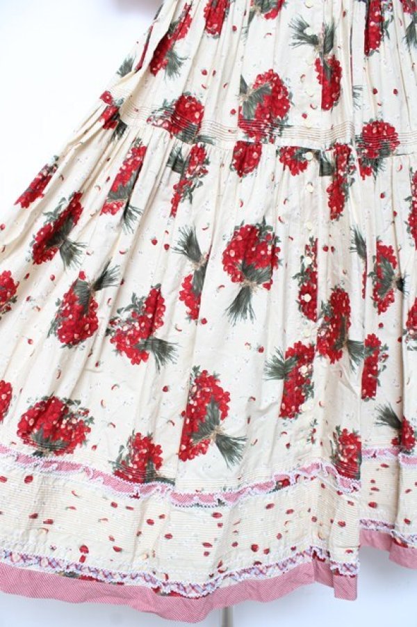 画像9: WONDERFUL WORLD / いちごブーケチェックワンピース  イエロー Y-26-01-27-019-LO-OP-SZ-ZY (9)