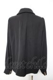画像2: Amavel / Historical Butler クロスタイブラウス F ブラック Y-26-01-28-038-CA-BL-SZ-ZY (2)
