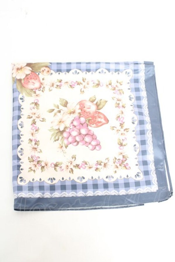 画像1: axes femme / ギンガム×フルーツ柄スカーフ  青 Y-26-01-28-008-AX-ZA-SZ-ZY (1)