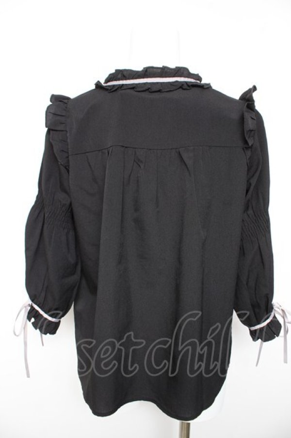 画像2: axes femme POETIQUE / フリルボリューム袖ブラウス  黒 Y-26-01-28-085-AX-BL-SZ-ZY (2)