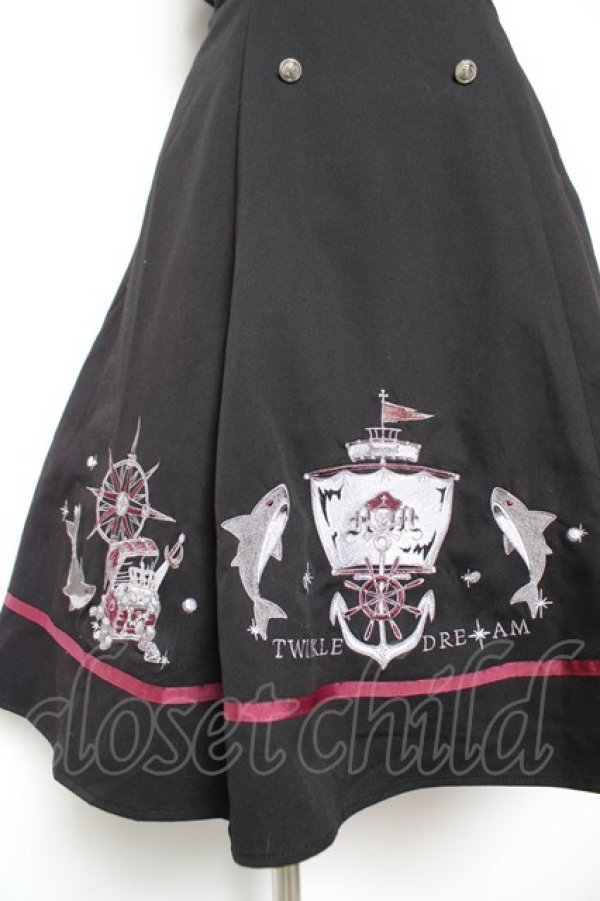 画像3: Amavel / Shark Piratesセーラーカラージャンパースカート F ブラック Y-26-01-28-114-CA-OP-SZ-ZY (3)