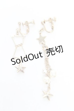 画像: axes femme / 星座モチーフイヤリング  ゴールド Y-26-01-28-003-AX-AC-SZ-ZY