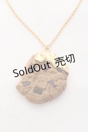 画像: Q-pot. / チョコレートチップクッキーネックレス  チョコ Y-26-01-31-001-QP-AC-SZ-ZY