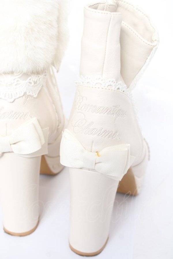 画像6: LIZ LISA / Many Wayファーショートブーツ 2 ホワイト Y-26-01-31-042-LO-SH-SZ-ZY (6)