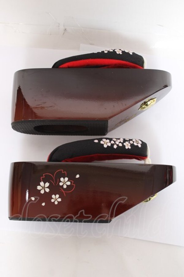 画像4: LOLITAその他(お買取対象外) / ぽっくり下駄  黒 Y-26-01-31-045-LO-SH-SZ-ZY (4)