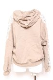 画像2: axes femme / 袖レース裏毛パーカー M ベージュ Y-26-01-31-063-AX-TO-SZ-ZY (2)