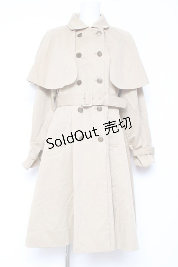 画像1: F i.n.t / ケープ付きフレアーワンピースコート F ベージュ Y-26-01-31-129-CA-CO-SZ-ZI (1)