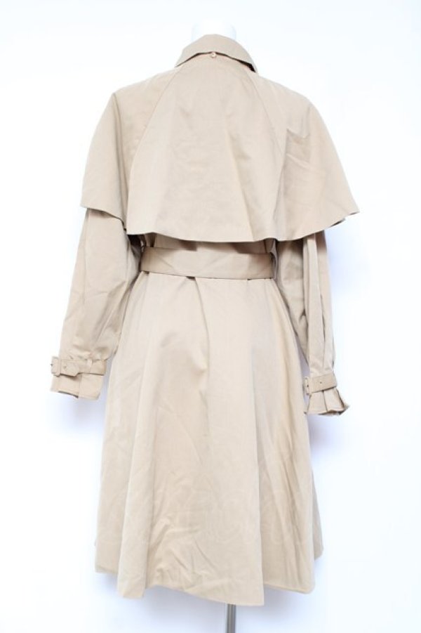 画像2: F i.n.t / ケープ付きフレアーワンピースコート F ベージュ Y-26-01-31-129-CA-CO-SZ-ZY (2)